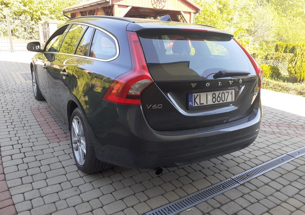 Volvo V60 cena 34800 przebieg: 189000, rok produkcji 2012 z Limanowa małe 46